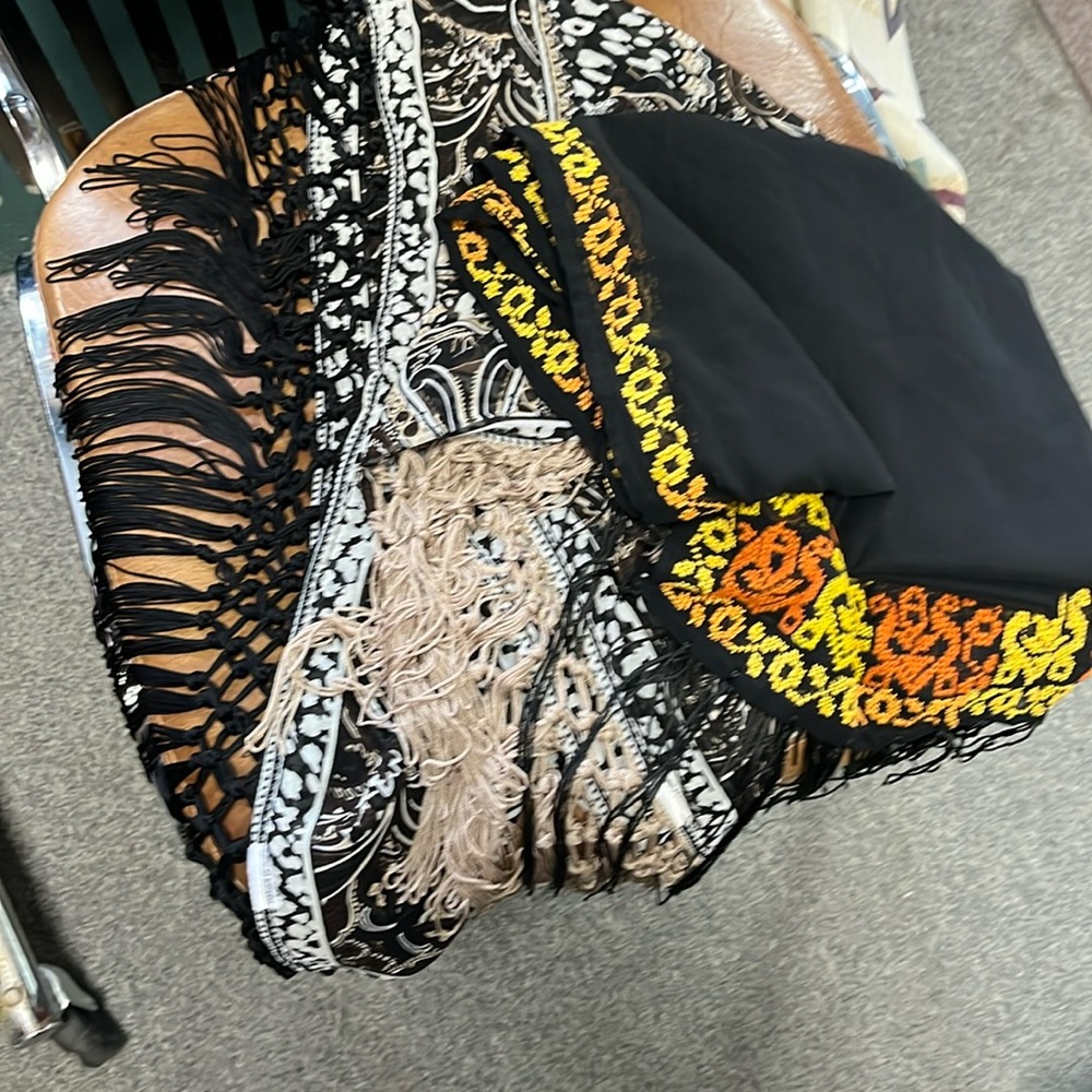 Bundle 3 Tassels Scarves